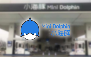 三十年煉化經(jīng)驗,高清潔定制油品！小海豚Mini Dolphin油站選擇lyton龍門往復式全自動洗車機