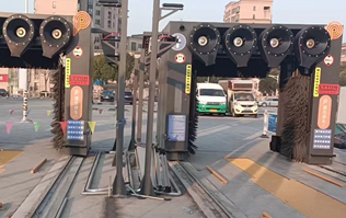 環(huán)保節(jié)水效率高！兩臺林頓龍門往復式全自動洗車機即將竣工！
