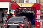 常州中石化FX-11-7雙風(fēng)機(jī)7刷電腦洗車機(jī)設(shè)備交付使用，現(xiàn)場排起來了長龍。