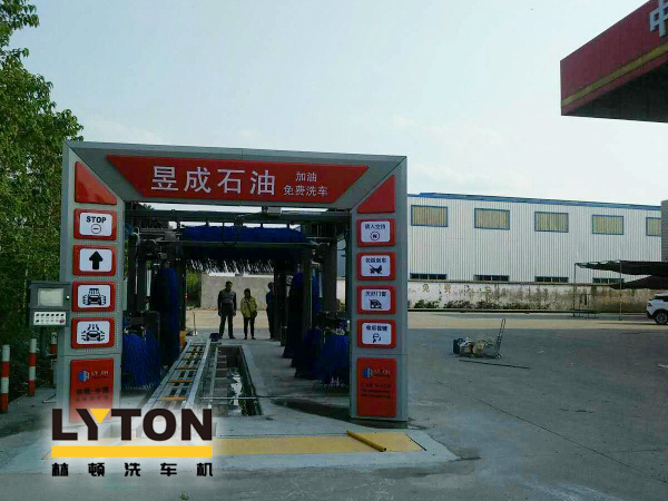南京洗車機(jī)生產(chǎn)廠家給大家?guī)韼c關(guān)于寒冬全自動洗車機(jī)保養(yǎng)注意事項