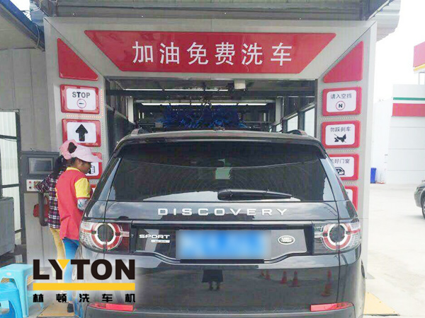 洗車設(shè)備廠家詳解關(guān)于全自動洗車機(jī)毛刷傷車漆、洗車泡沫是洗滌劑、省水等幾個誤區(qū)