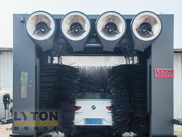 林頓全自動(dòng)洗車(chē)機(jī) 質(zhì)量在心中 責(zé)任在肩上 讓中國(guó)制造走向世界！